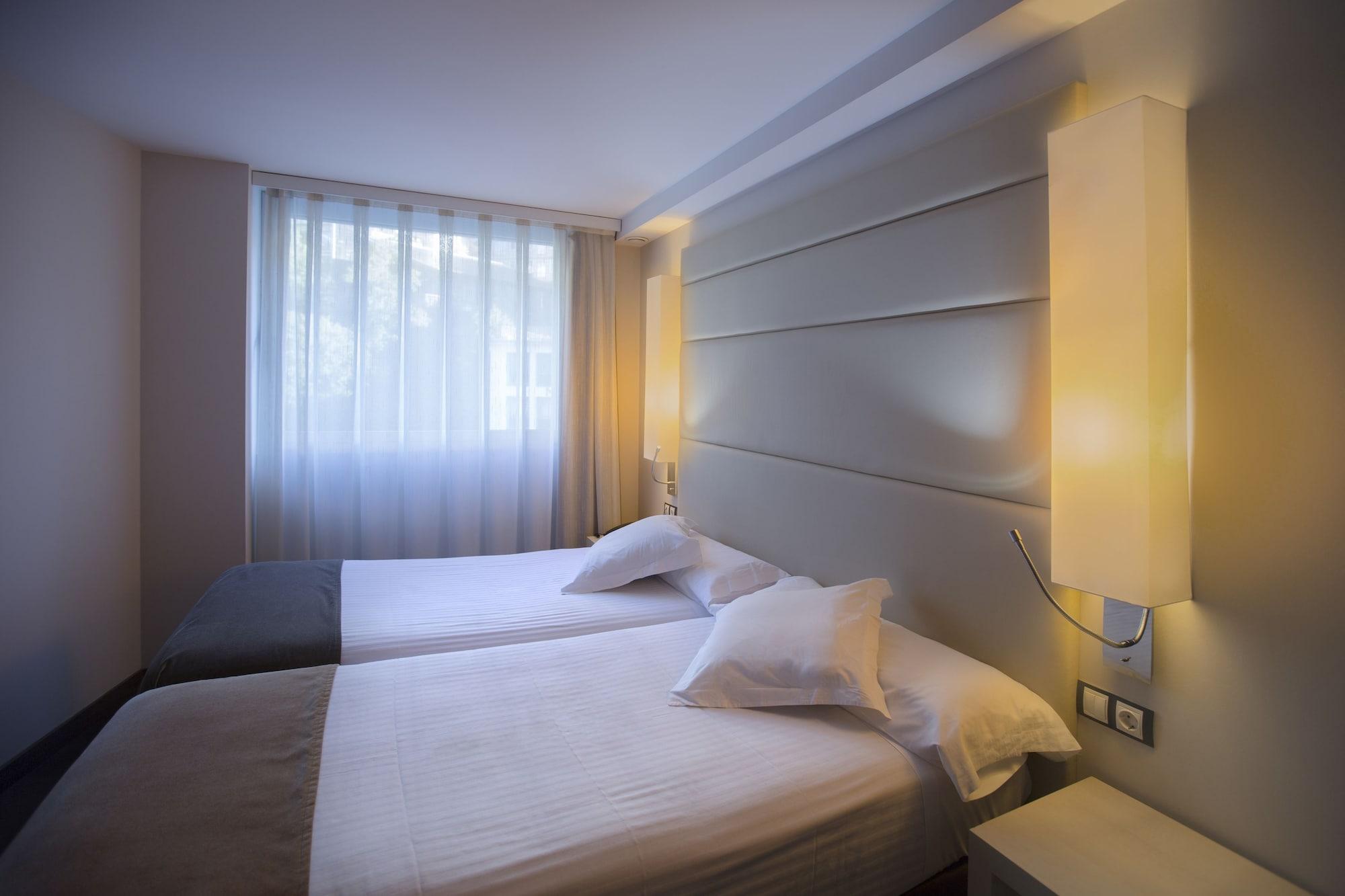 Yomo Mola Park Hotel Les Escaldes Kültér fotó
