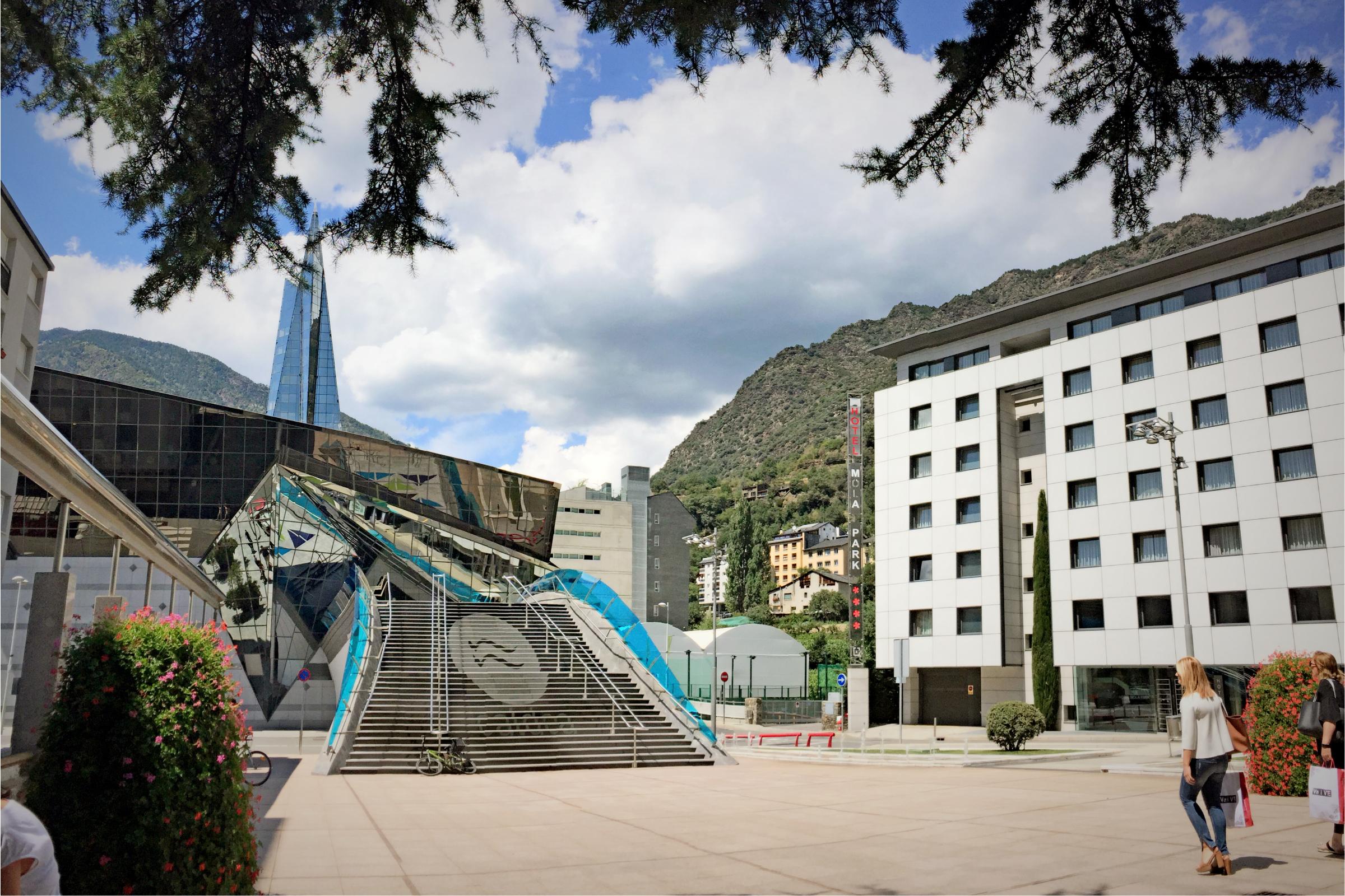 Yomo Mola Park Hotel Les Escaldes Kültér fotó