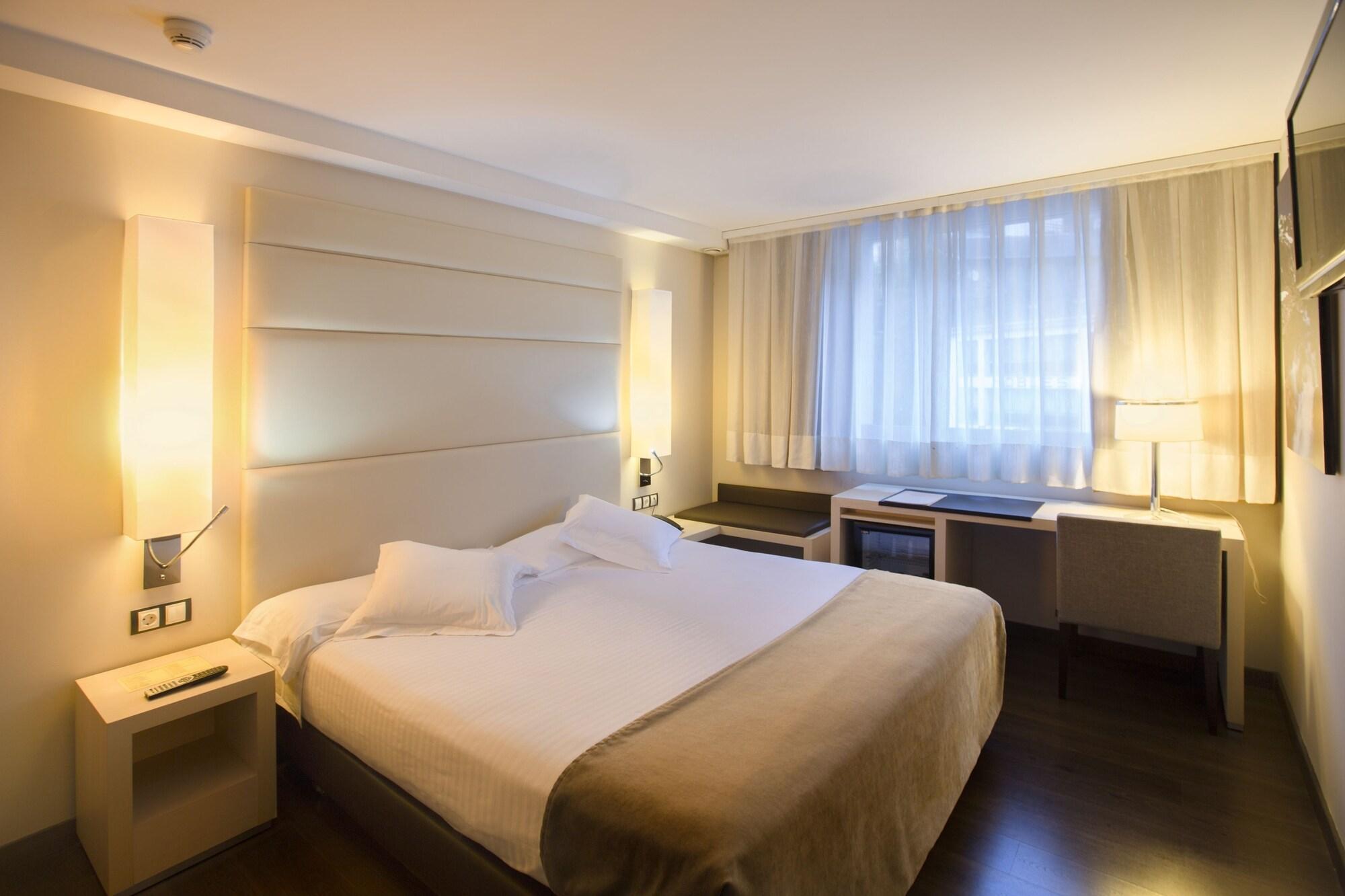 Yomo Mola Park Hotel Les Escaldes Kültér fotó